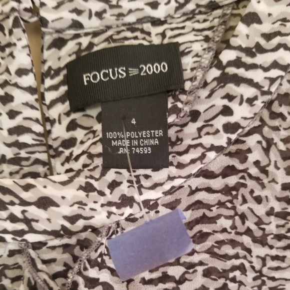 Womens blouse - Picture 2 of 4